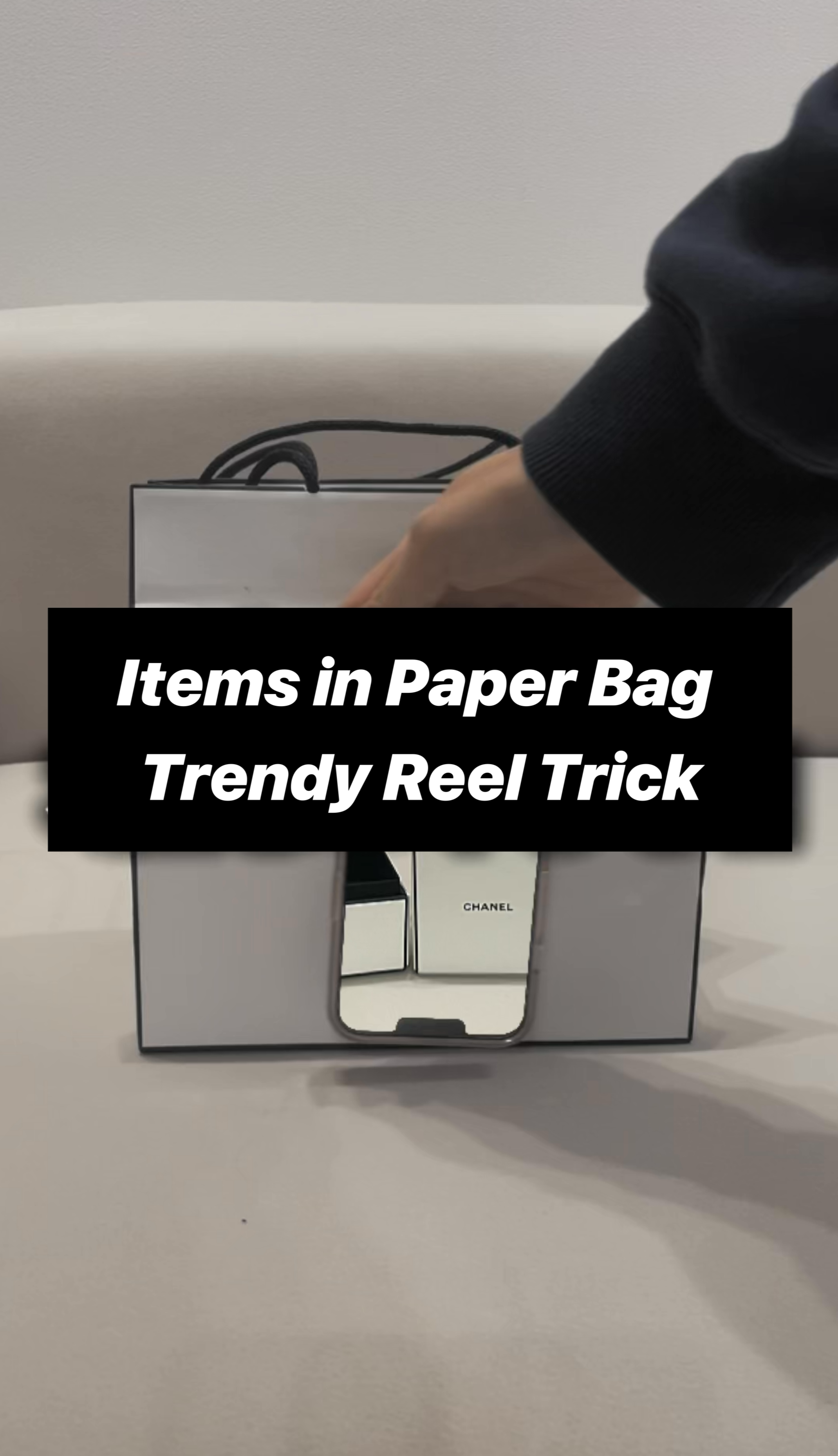 영문_종이가방 안 트릭_Crop Image.png